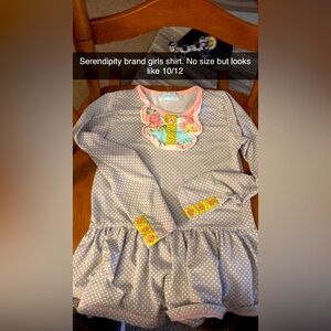 Serendipity brand size 10/12 girls shirt